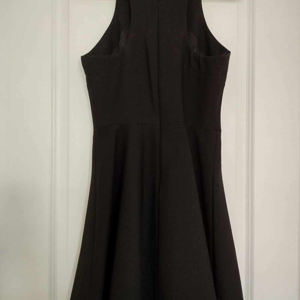 Elizabeth and James black Magdalena fit and flare racerback dress, size 4 - Picture 4 of 7